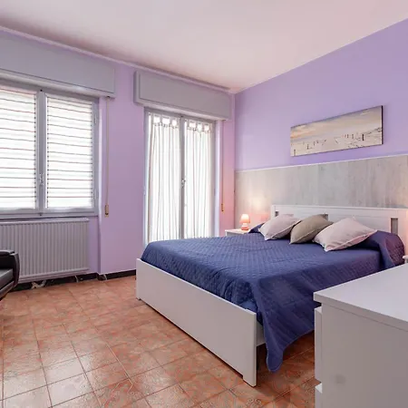 H11 House Of Colors Parcheggio Taggia