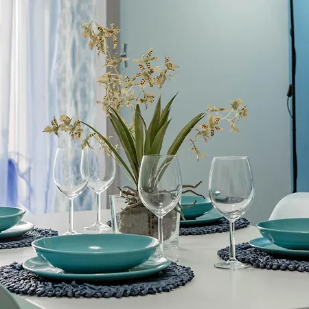 H11 House Of Colors Parcheggio Apartamento Taggia
